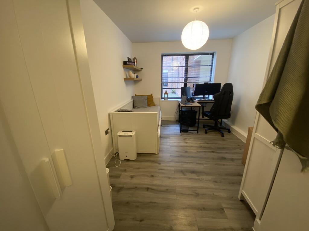 2nd Bedroom/Office