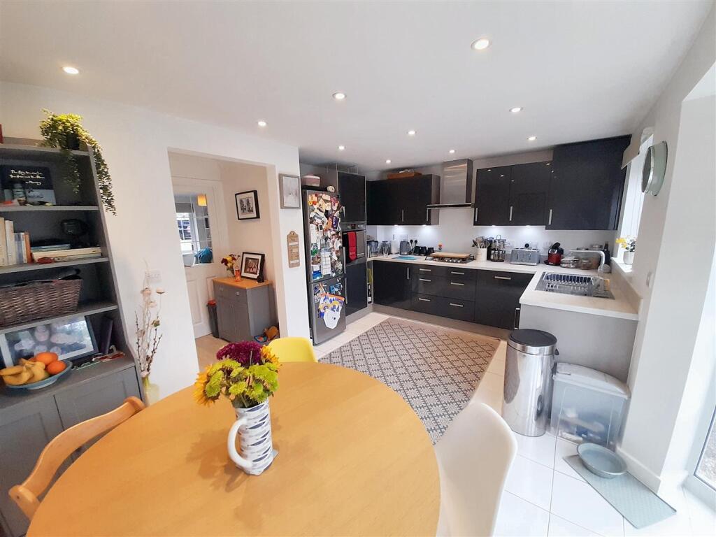 Kitchen dining room 2 new.jpg