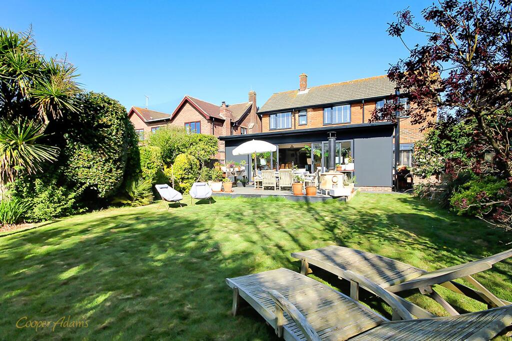 Rear Garden Aspect