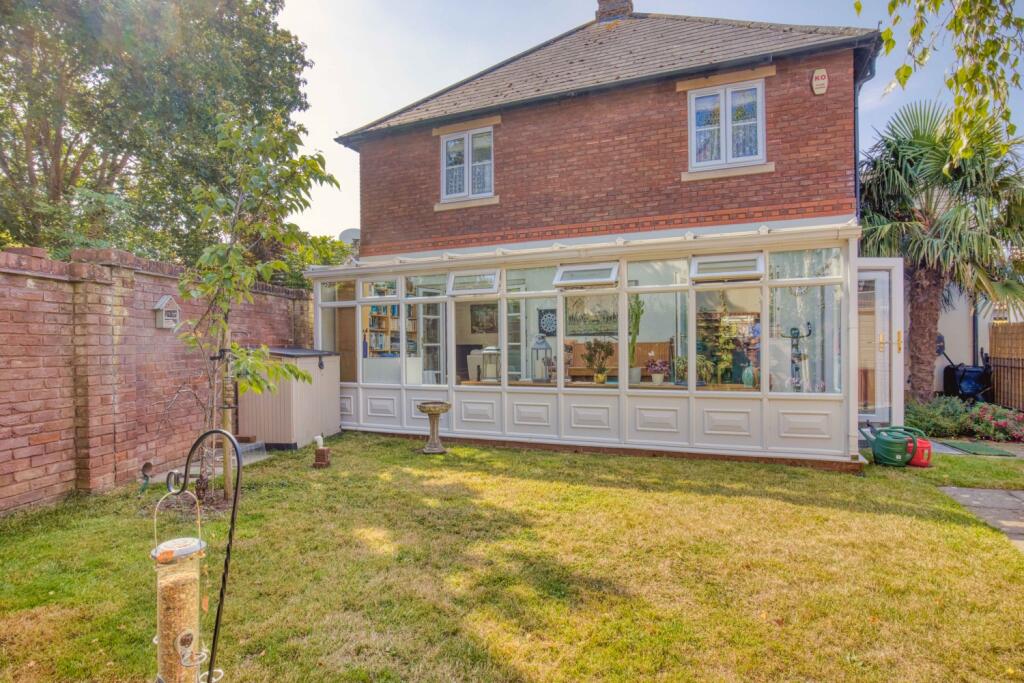 Ewemove Taunton - Graham Way (24)