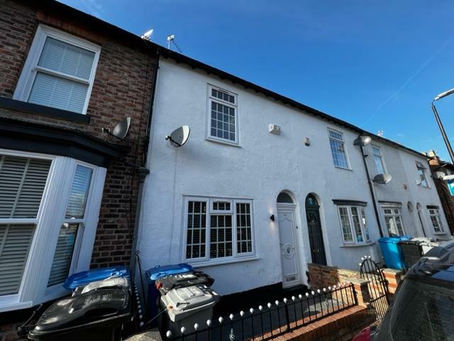 94 Byrom ext.jpg