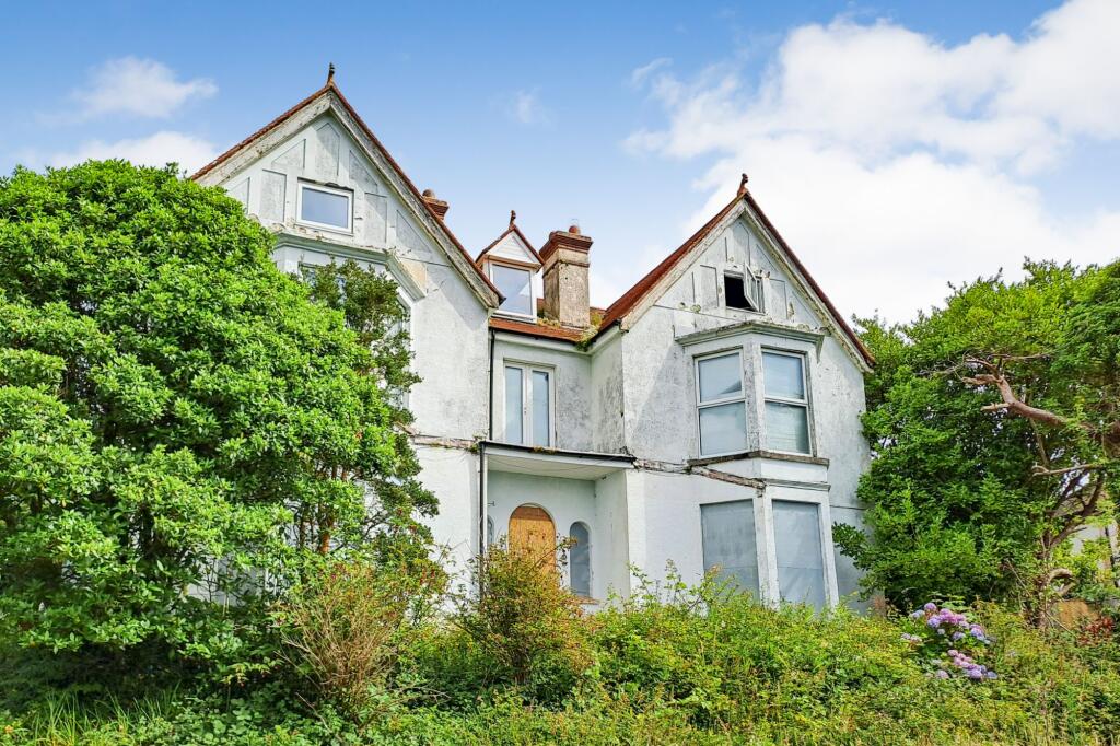 The Gables, 14 Church Hill, Helston, Cornwall TR13 8NW