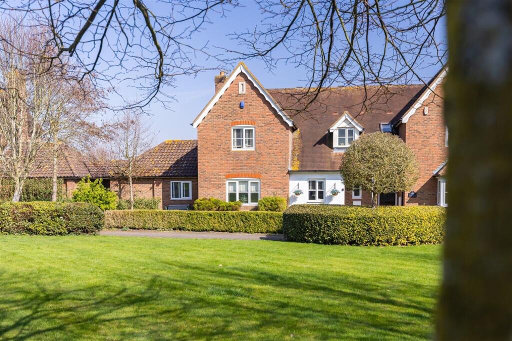 12 Forest Dr (37).jpg