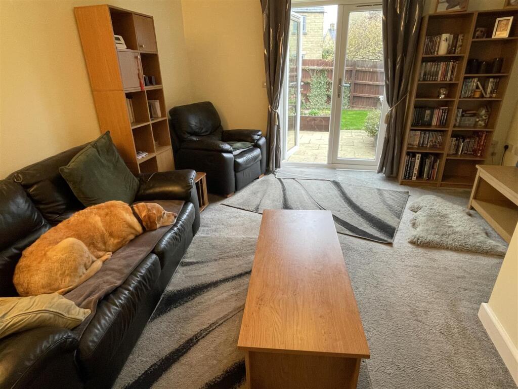 Sitting Room/Dining Room