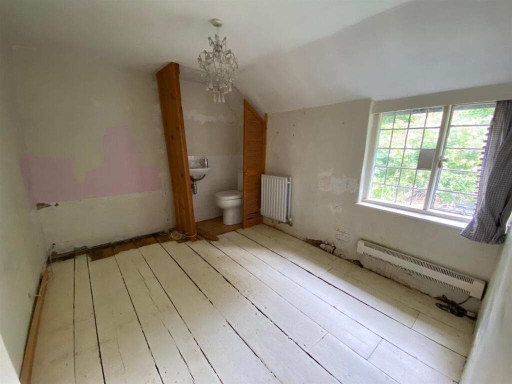 bed 2 1 the steps.jpg