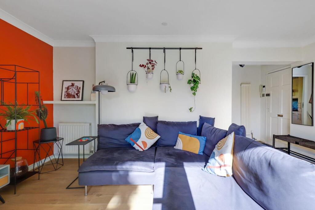 03-e526JHPropWorld - 1 Coniston Court - 7-medium.j