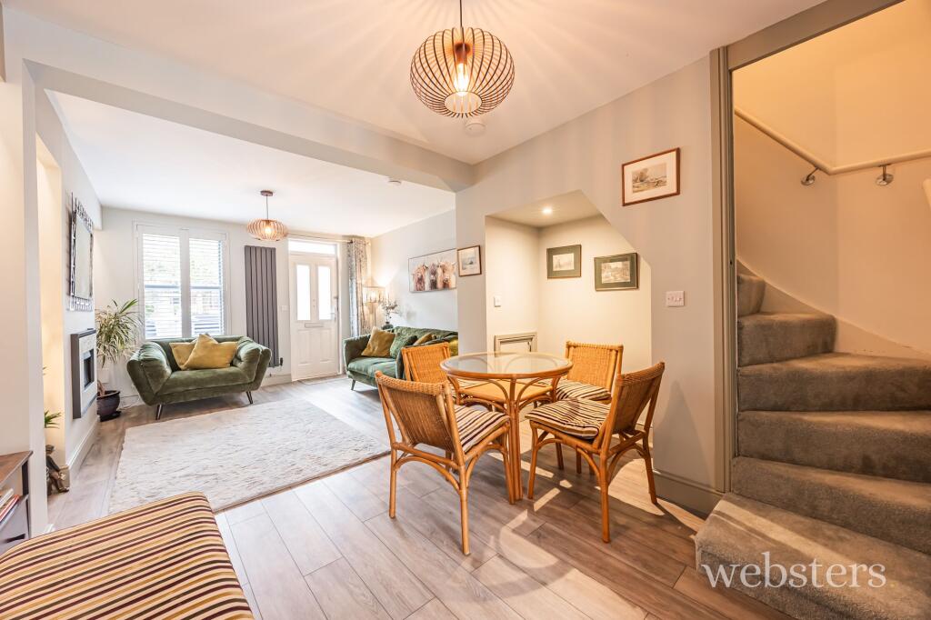 Sitting / Dining Room