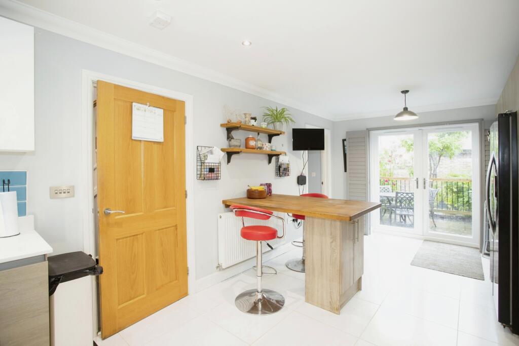 Kitchen/Breakfast