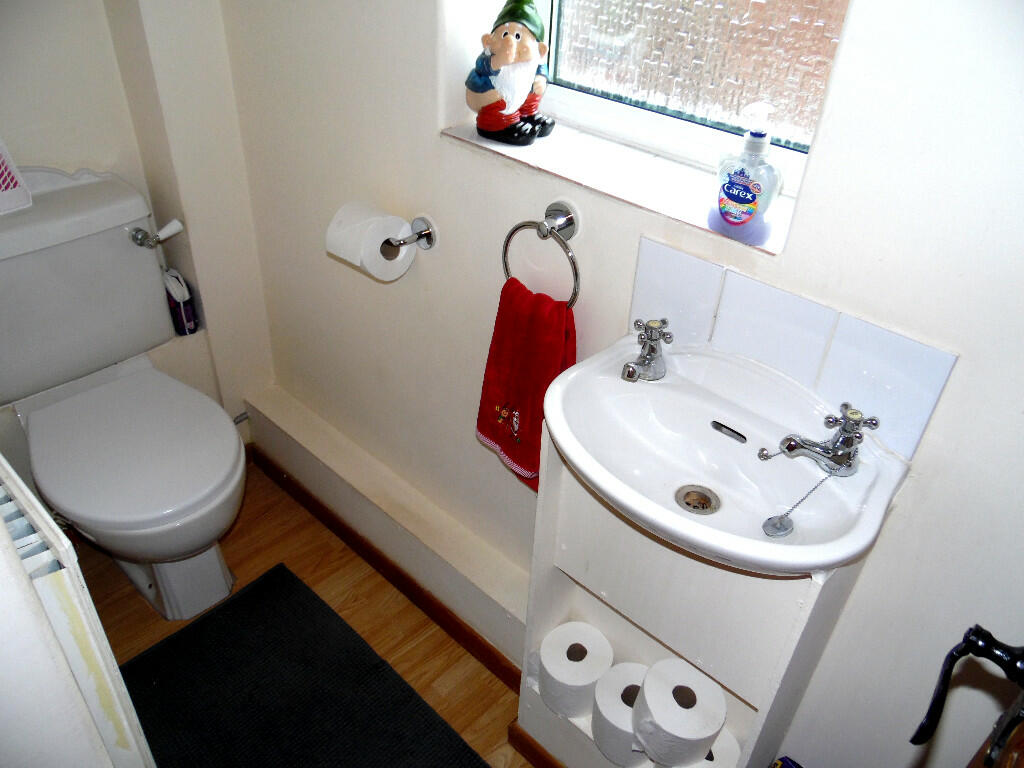 UPSTAIRS CLOAKROOM