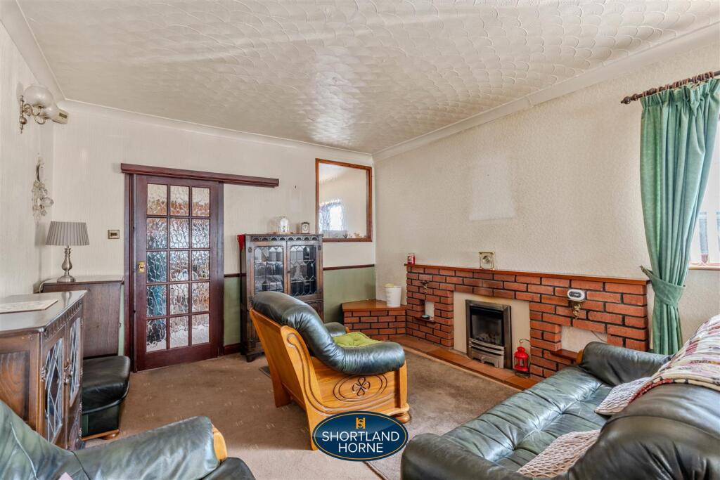 Lounge / Dining Room