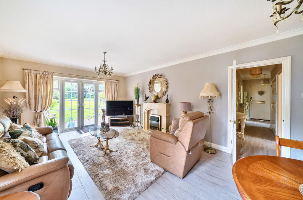 1311360-15-684c60...