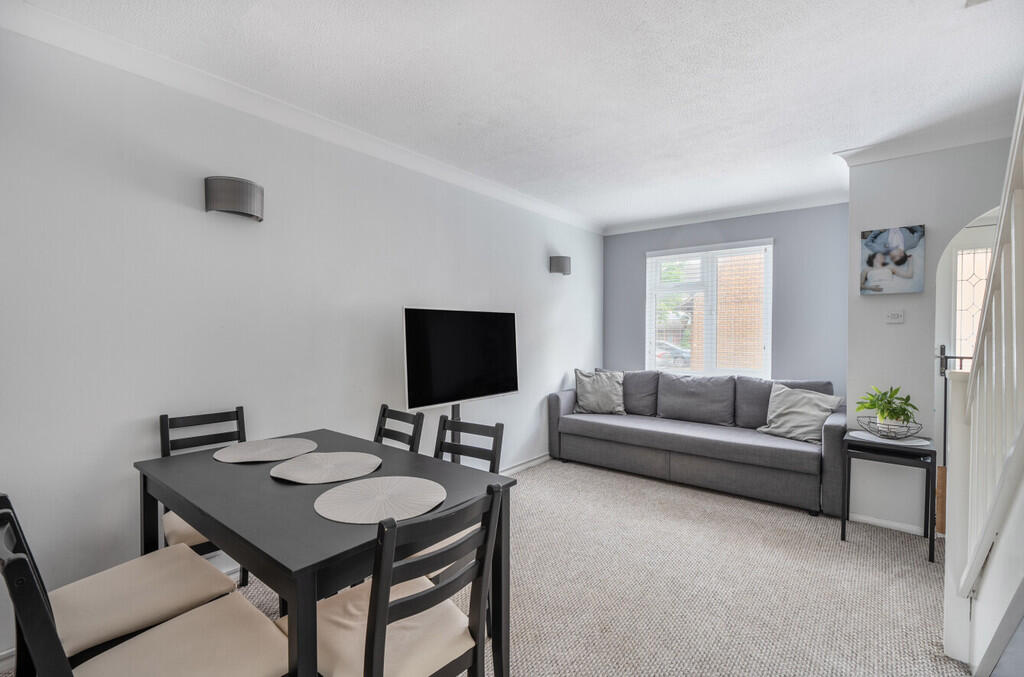 1299077-22-683588...