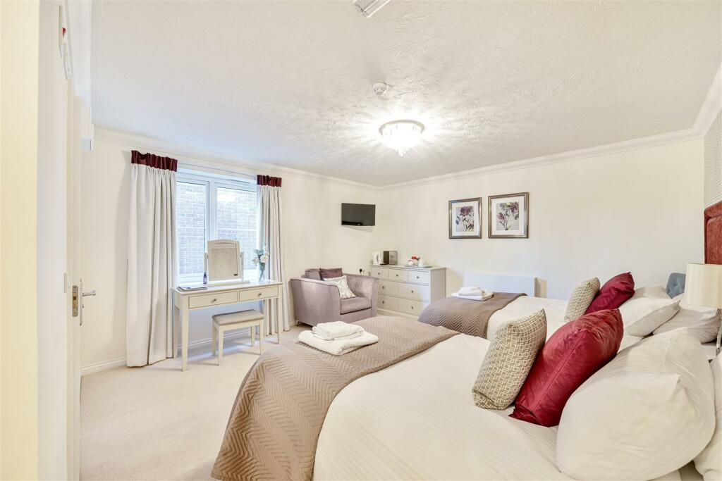 Owners Guest Suite.jpg
