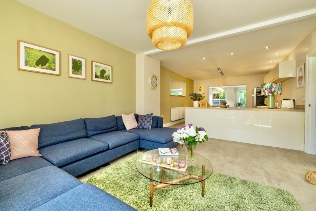 Kitchen/Family Room