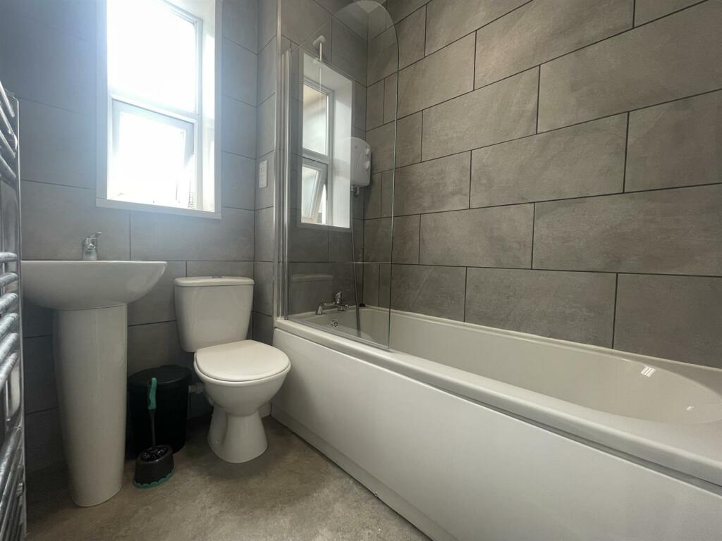 MH 60 Sheffield Bath.JPEG