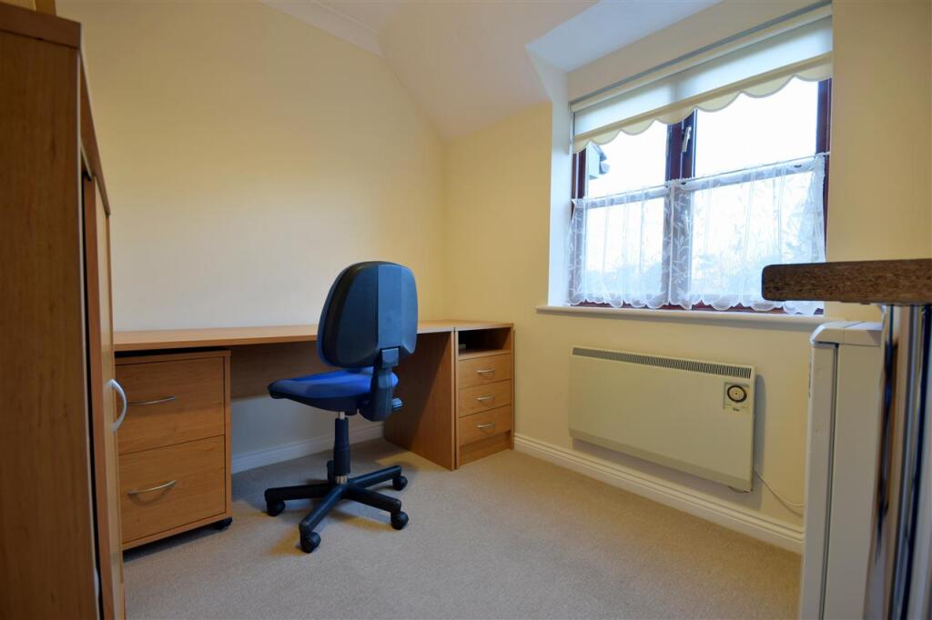BEDROOM TWO