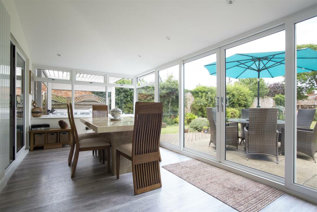 Conservatory 1.jpg