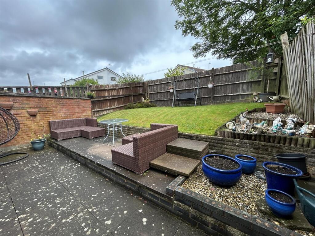 WILLMORE GROVE 82 REAR 2.jpg