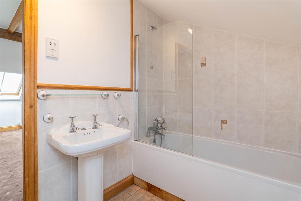 Bedroom Four Ensuite