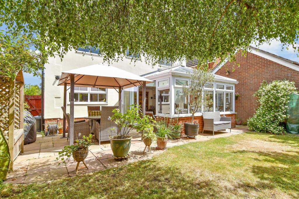 External Lifestyle Photograph