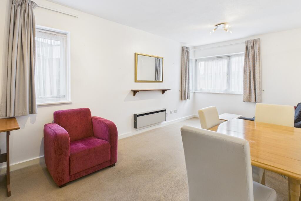 CAM02519G0-PR0346-STILL001