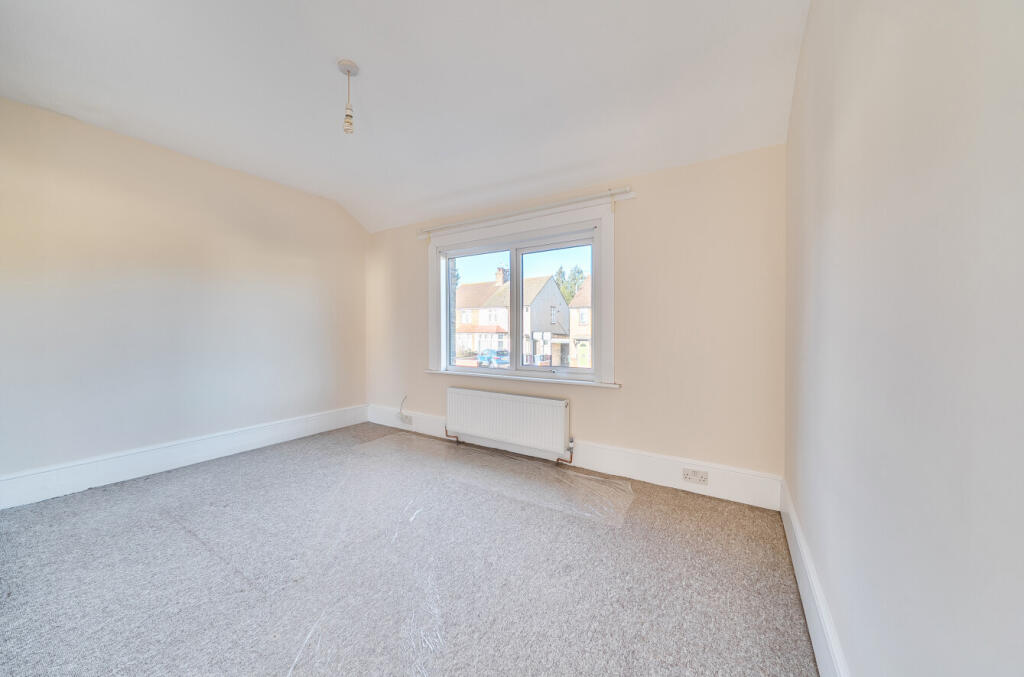 1395107-3-695bbe7...