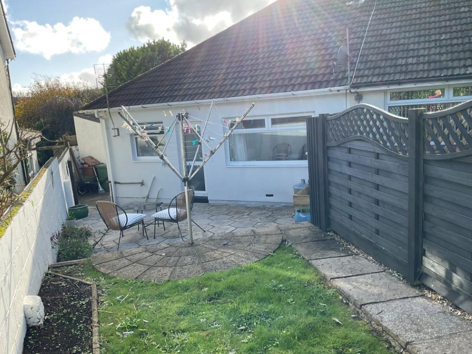 12 energlyn close rear of bungalow.jpg