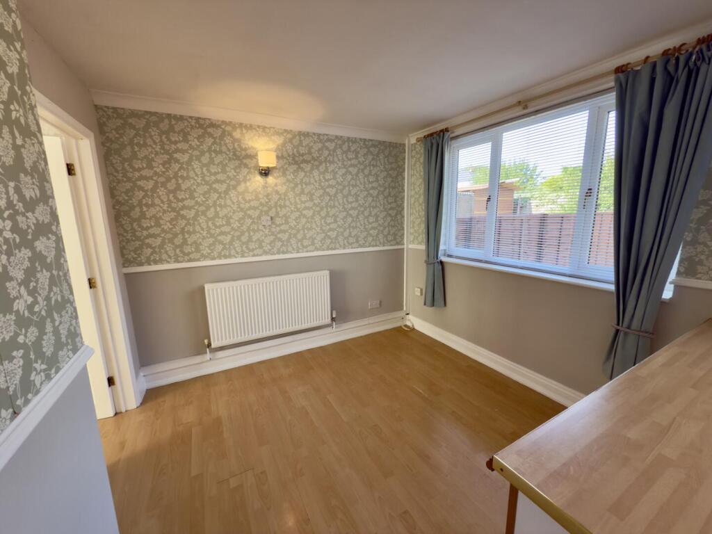 Dining/Kitchen