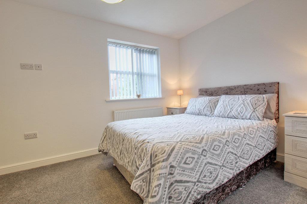 BEDROOM 1 (FRONT)