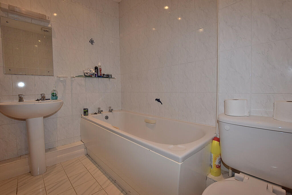 bathroom_01