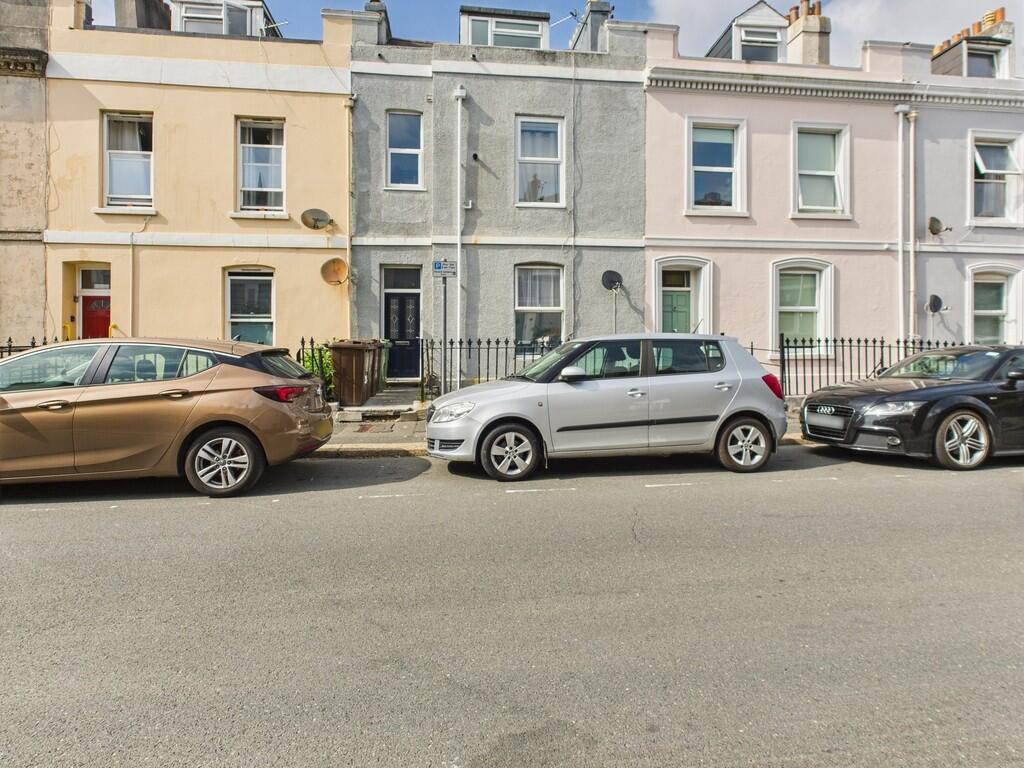 CAM03974G0-PR0194...