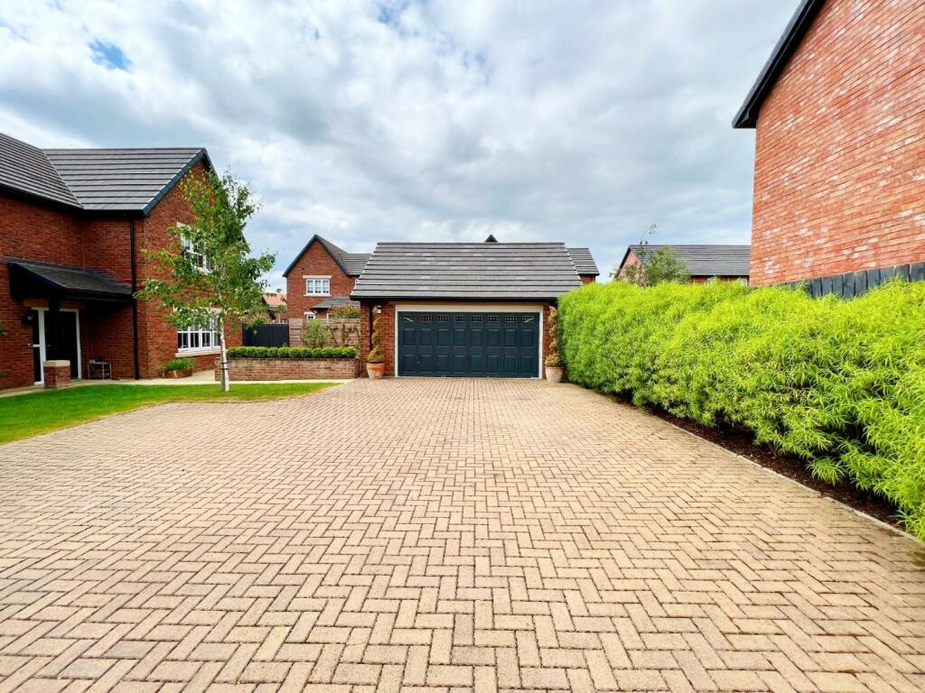 Garage &amp; Driveway.jpg