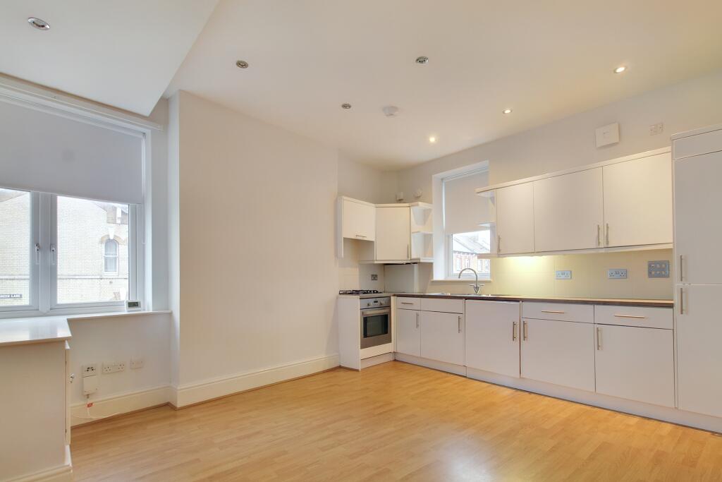 2.lounge  kitchen.jpg