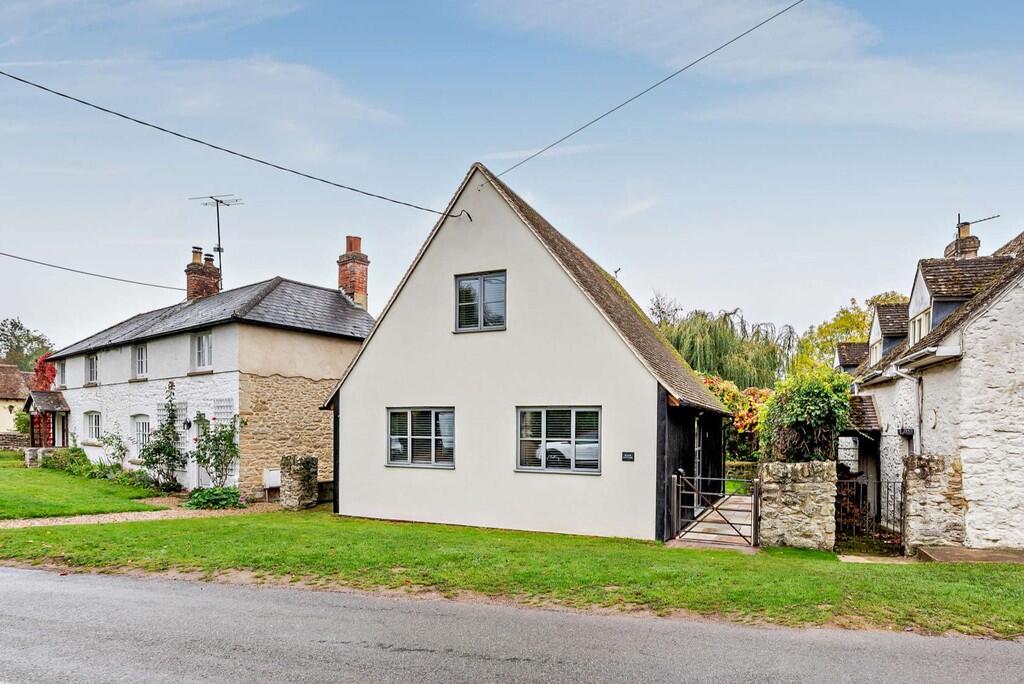 8666899-exterior0...