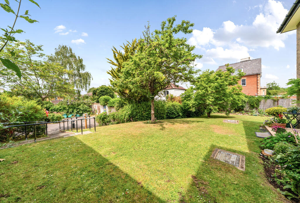 1305802-5-6849733...