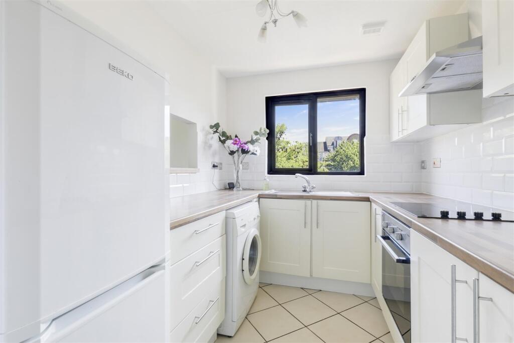 TURNPIKE LANE 5 - (22).jpg