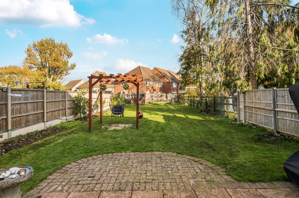 1382925-5-691c757...