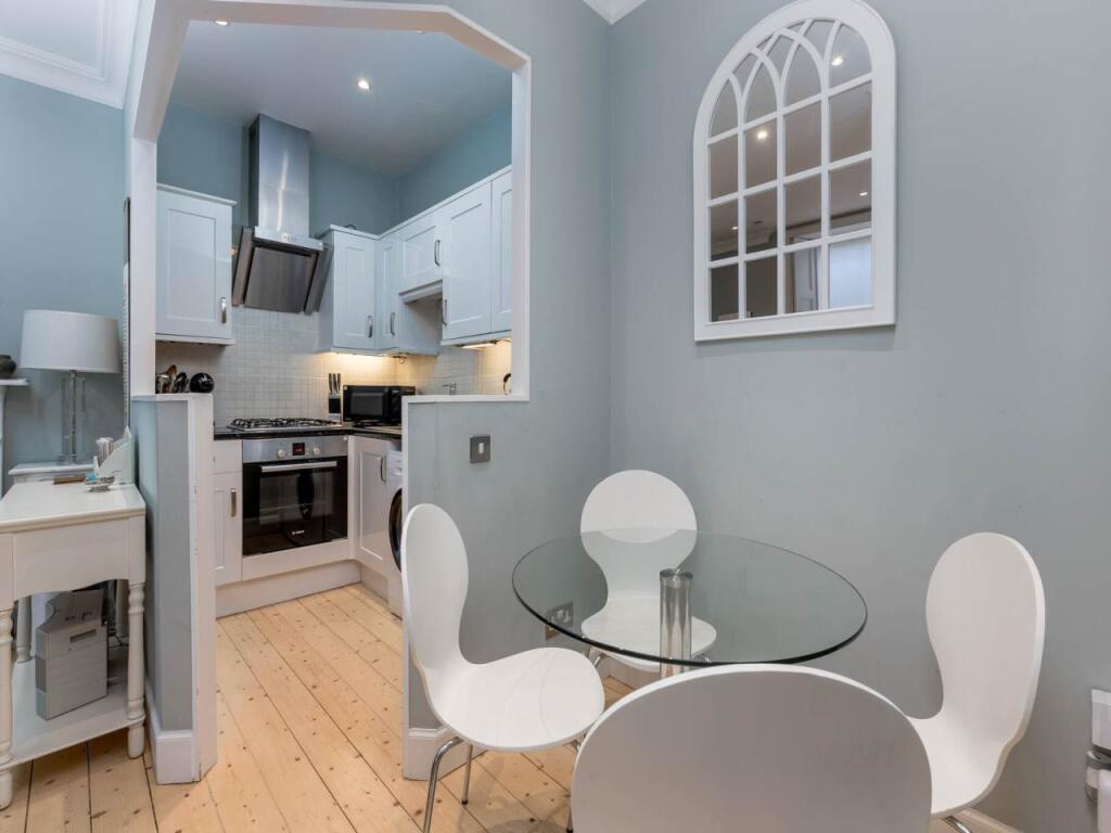 65300_SaxeCoburgSt00