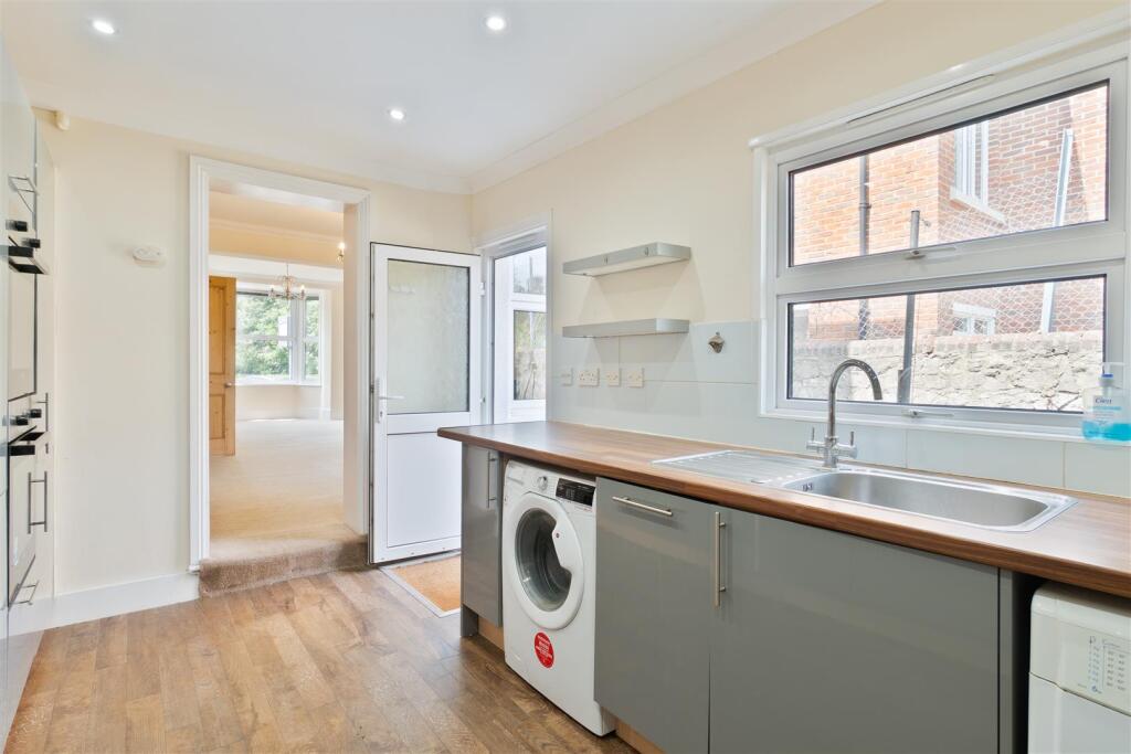 Kitchen.jpg