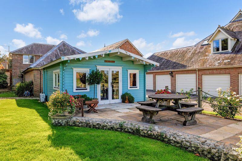 Communal Garden room