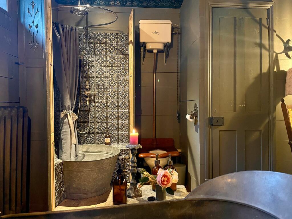 Bathroom (2)