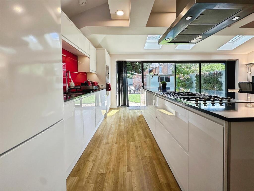 e6064249--42FC-B417-BA02BAAC30A4-36581-000029872B6