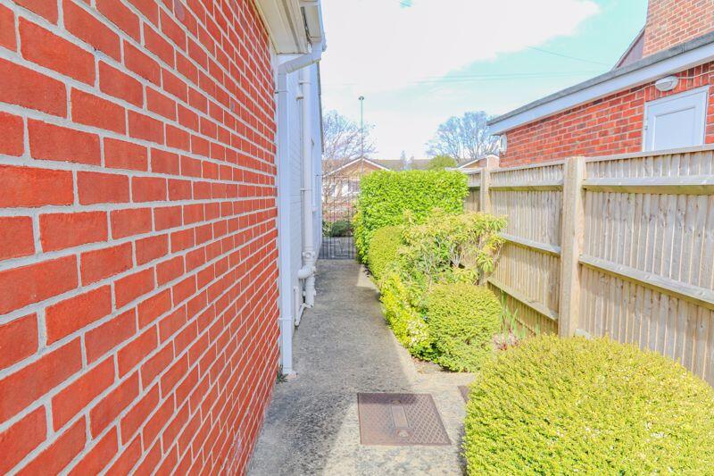 Wide pedestrian side access