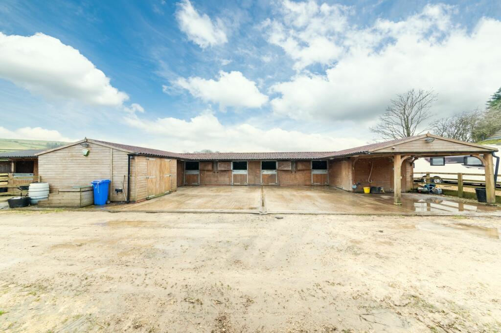 Stable yard