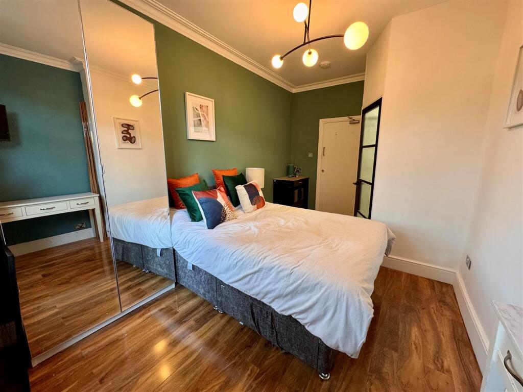 Bedroom.jpg