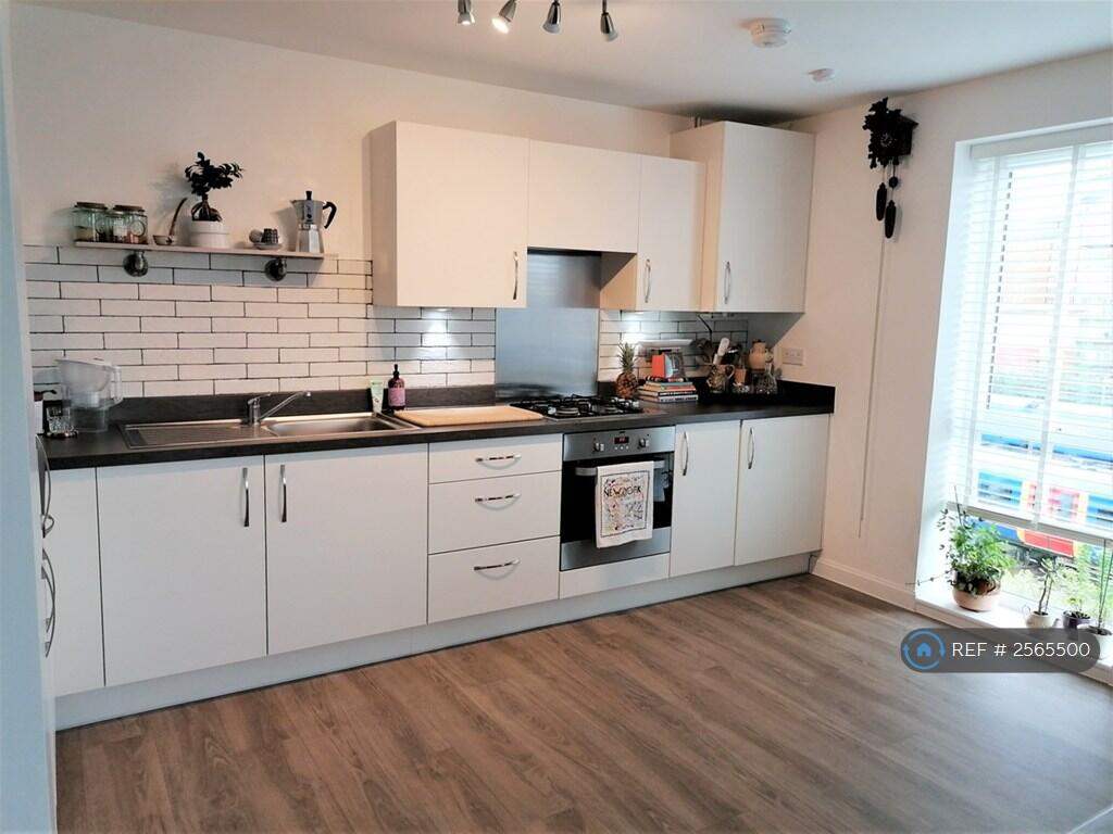 Open_plan_kitchen_(1 Of 3)