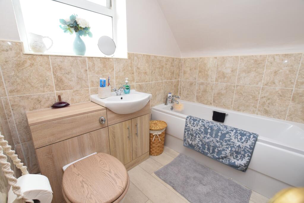 bath &amp; shower room