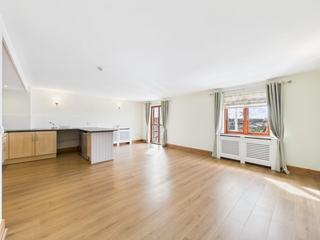 Kitchen Dining Living Area