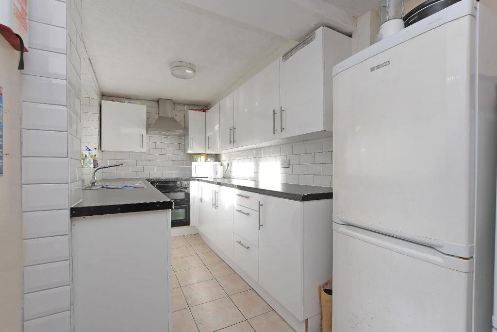 280 Crookesmoor Road - kitchen.jpg