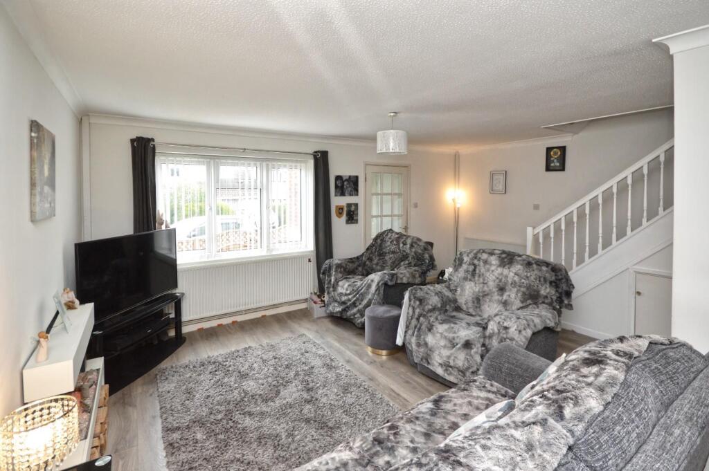 L-Shaped Sitting/Dining Room